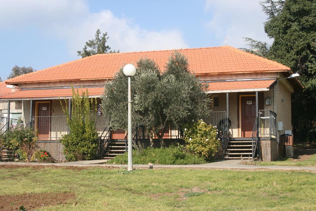 Ein Zivan Village Resort Phòng bức ảnh